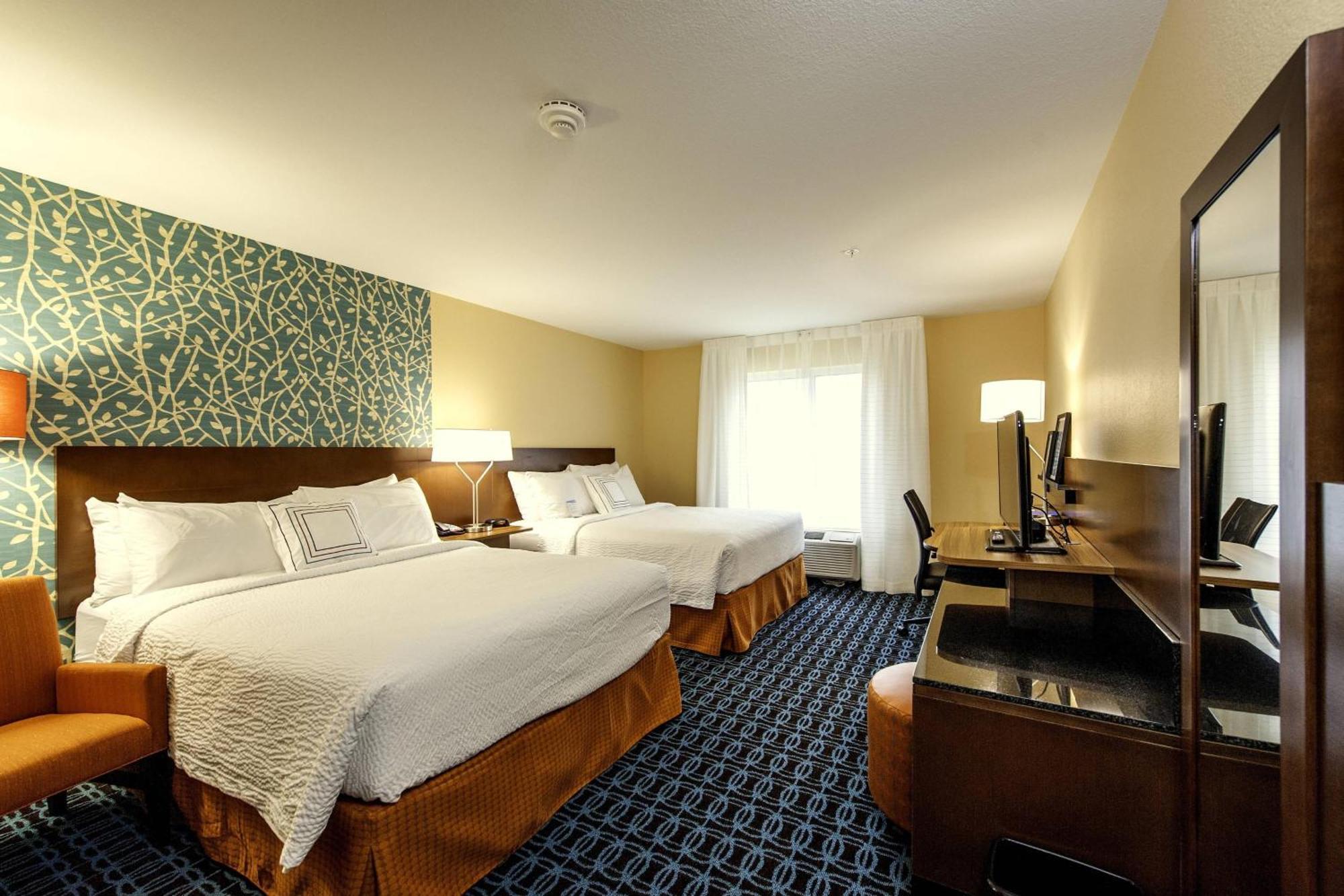 Fairfield Inn & Suites By Marriott Meridian Exterior photo